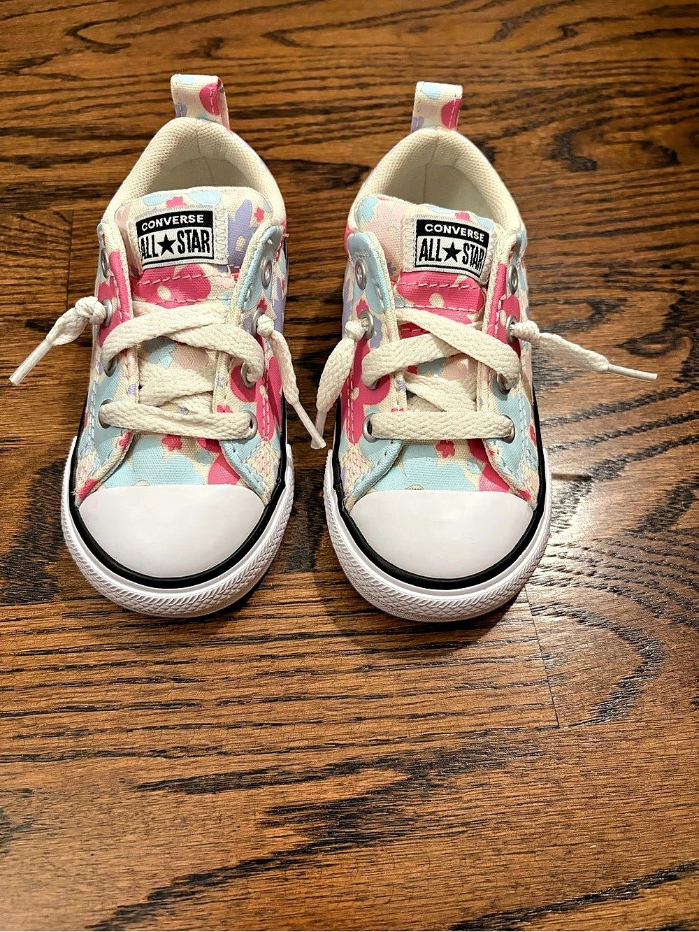 Converse Chuck Taylor All Star Floral Sneakers Blue & Pink
